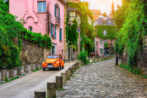 What defines a classic car in France and what does it change?