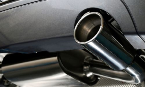 Who are the leading innovators in resonance type silencers for the automotive industry?